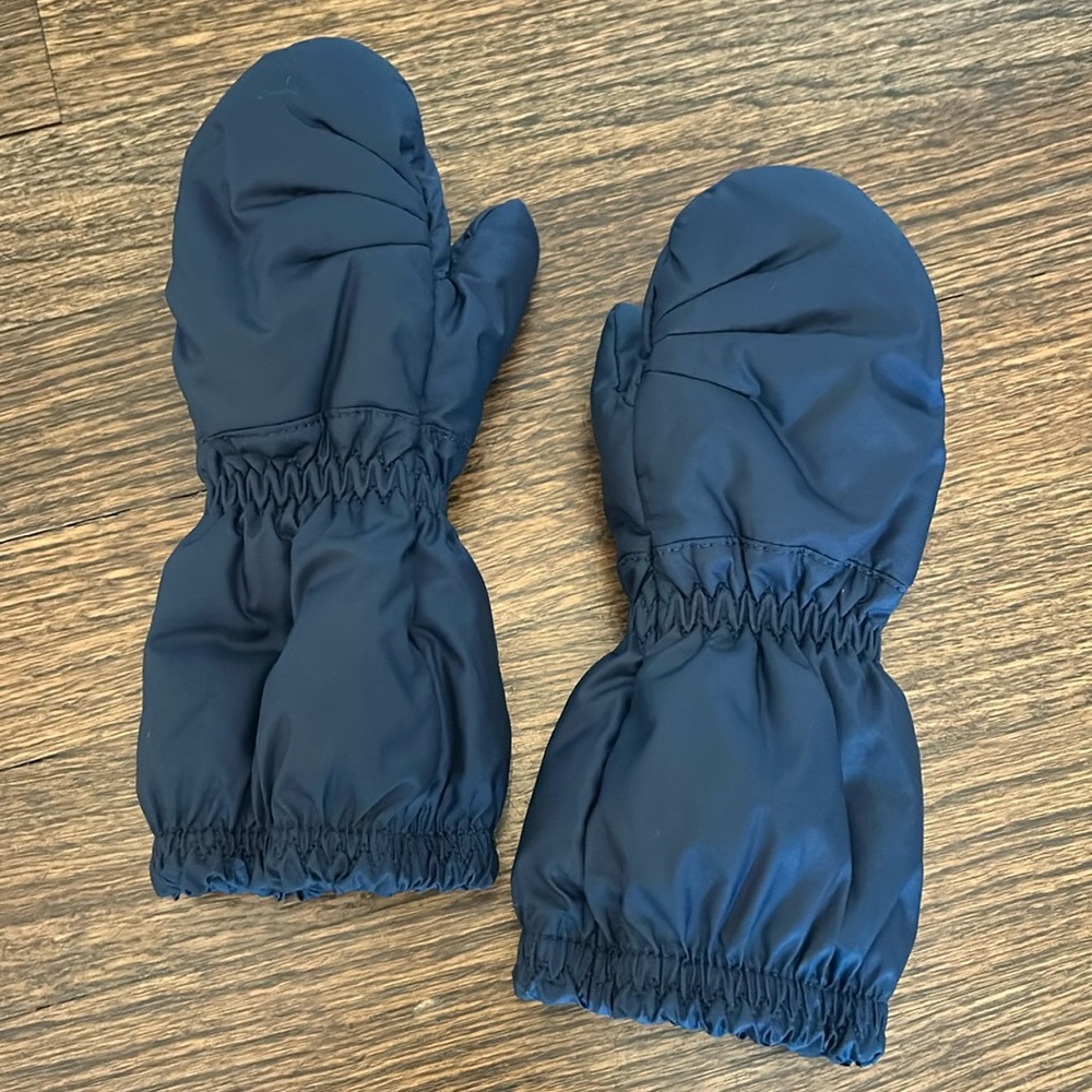 Patagonia Baby Puff Mittens- Navy- 12-24 months